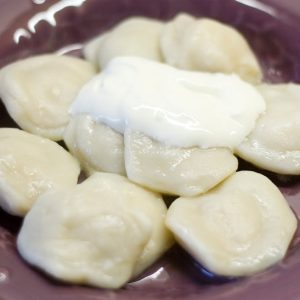 koldūnai su vištiena, sūriu ir baravykais